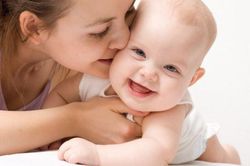 Cách giữ cơ thể trẻ mát trong ngày nắng nóng