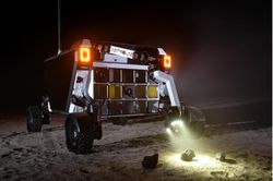 SpaceX sẽ mang xe tự hành FLEX Rover lên Mặt Trăng vào năm 2026