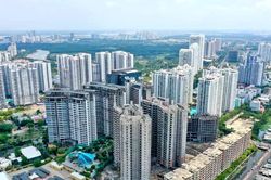 Ngân hàng không thể 'làm ngơ' vì cứu bất động sản chính là tự cứu chính mình