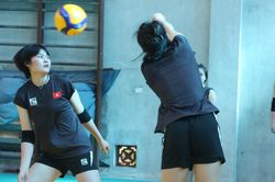 Bóng chuyền Việt Nam chuẩn bị cho SEA Games 32