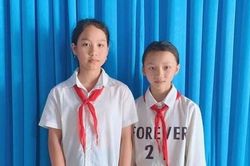 Hai nữ sinh dũng cảm cứu bé trai đuối nước