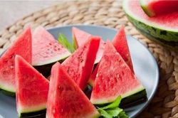 Thực phẩm mùa hè mẹ nên cho trẻ ăn thường xuyên