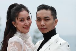 Phan Hiển 'khóc ròng' vì số lương đầy 'chặt chém' nhận được từ Khánh Thi