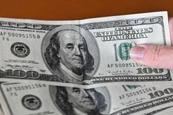 Xu hướng bỏ đồng USD đe dọa vị thế của Mỹ
