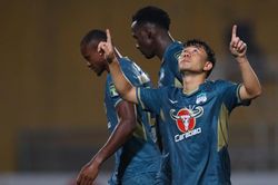 Mãn nhãn siêu phẩm đá phạt của Minh Vương, Night Wolf V-League thực sự đáng xem