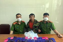 Bắt đối tượng mua bán ma túy, có hành vi manh động