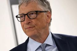 Bill Gates phản đối việc tạm dừng phát triển AI
