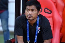 HLV Thái Lan khen ông Troussier có lối chơi đẹp: 'U23 Việt Nam đang mạnh lên'