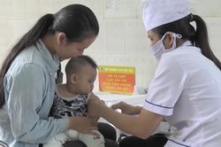Đẩy mạnh tiêm chủng mở rộng tại vùng cao