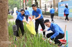 Đẩy mạnh phong trào thi đua xây dựng công sở xanh - sạch - đẹp tại Bộ Công Thương
