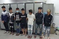 Nhóm côn đồ 'tóc bạc, quần bò rách' ôm đao kiếm từ Bắc Giang xuống Hà Nội hỗn chiến