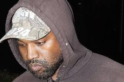 Trường học do Kanye West thành lập bị tố 'giống như bệnh viện tâm thần'