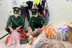 Phát hiện cơ sở sản xuất thảo mộc nghi tẩm chất ma túy tại Đà Nẵng