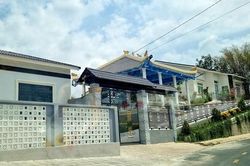 Biệt phủ 'mọc' trên đất trồng cây dược liệu tại Núi Sập