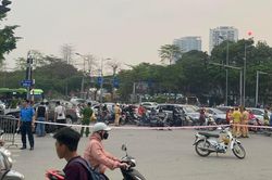 Tài xế ô tô tông 17 xe máy giữa phố Hà Nội kể lại khoảnh khắc kinh hoàng trước khi lao vào dòng người