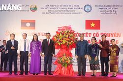 Đặc sắc lễ hội Tết Bunpimay Lào năm 2023