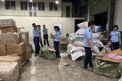 Thu giữ 6.877 điếu xì gà ngoại nhập tại điểm kinh doanh công ty logistics