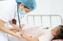 Nhiều ca sốt xuất huyết suy đa tạng do tới viện muộn