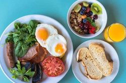 Người bệnh đái tháo đường chọn ăn gì trong bữa sáng?