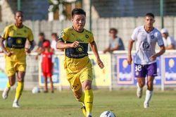 Bóng đá Việt Nam ngày 8/4: Quang Hải nối dài chuỗi ngày thất vọng tại Pau FC
