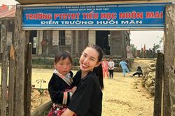 Thùy Tiên và team Quang Linh xây trường học tại vùng khó