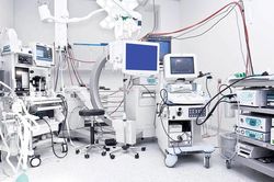 Các bệnh viện có thể lấy báo giá trực tiếp khi mua thiết bị y tế độc quyền