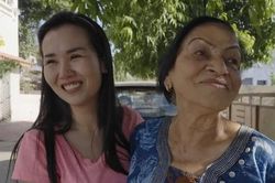 Võ Hạ Trâm khóc khi gặp mẹ chồng Ấn Độ, hé lộ khó nói chuyện với nhà chồng