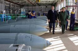 Nga liên tiếp đưa vào sử dụng bom mới tại chiến trường Ukraine