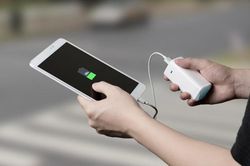 Nên sạc pin điện thoại khi còn bao nhiêu phần trăm?