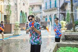 Hấp dẫn lễ hội té nước Happy Songkran tại Sun World Bà Nà Hills
