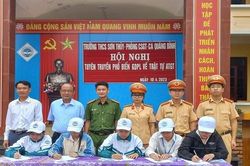 Tuyên truyền pháp luật về TTATGT cho hơn 500 học sinh tại Quảng Bình
