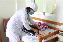 Khuyến cáo người dân không tự ý sử dụng thuốc khi nghi ngờ mắc sốt xuất huyết