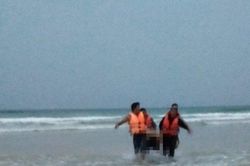 Khánh Hòa: Rủ nhau tắm biển, 2 học sinh chết đuối, 1 mất tích