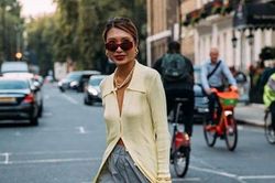 4 kiểu mốt không dành cho công sở