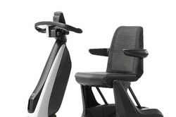 Toyota trình làng C+ Walk - xe máy điện cho người cao tuổi, nhiều trang bị xịn như ô tô