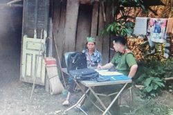 Anh qua đời đột ngột vì uống rượu tự ngâm, em họ đến viếng 'thử rượu' tử vong tiếp