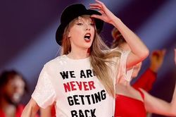 Đây có phải là lý do thực sự khiến Taylor Swift và bạn trai chia tay?