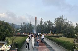 Nghĩa trang Hàng Dương mở cửa phục vụ du khách tới 24 giờ