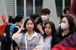 Chứng chỉ ngoại ngữ nội: Lép vế trên sân nhà