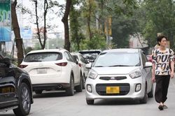 Phó Thủ tướng Trần Lưu Quang: Ưu tiên sử dụng lề đường, vỉa hè cho người đi bộ