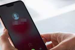 Thực hư tin đồn nhận cuộc gọi rác, mất tiền tài khoản ngân hàng