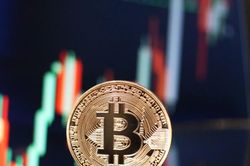 Bitcoin vọt trên 29.000 USD sau kỳ nghỉ lễ Phục sinh, Ethereum trên 1.900 USD
