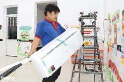 Lắp 18 máy lạnh tại Trường mầm non xã Bình Sơn để hạn chế bụi từ dự án Sân bay Long Thành