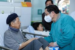 Thủ tướng yêu cầu lập các trung tâm chuyên dự trữ thuốc hiếm