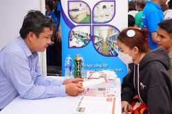 Cần cân nhắc 'bài toán học phí' khi chọn ngành, chọn trường