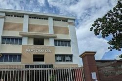 Choáng vì bị trường truy thu cả chục triệu đồng 'mô hình tiên tiến'