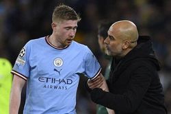 Guardiola nói lý do thay De Bruyne sớm, fan Man City 'bỗng nhiên' lo lắng dù thắng đậm Bayern