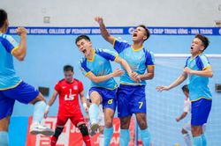 Hồ Văn Ý hóa 'người nhện', Thái Sơn Nam mong manh ngôi đầu giải futsal quốc gia