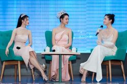 Lương Thùy Linh: Hoa hậu không phải một 'nghề'