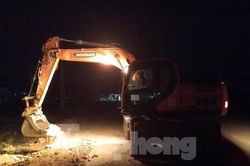 Xuyên đêm thi công cao tốc Phan Thiết - Vĩnh Hảo